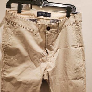 Abercrombie & Fitch LIGHT KHAKI Athletic Skinny Chinos (NWT)
